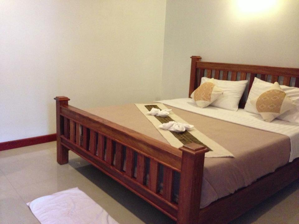 Chalouvanh Hotel Pakse Room photo